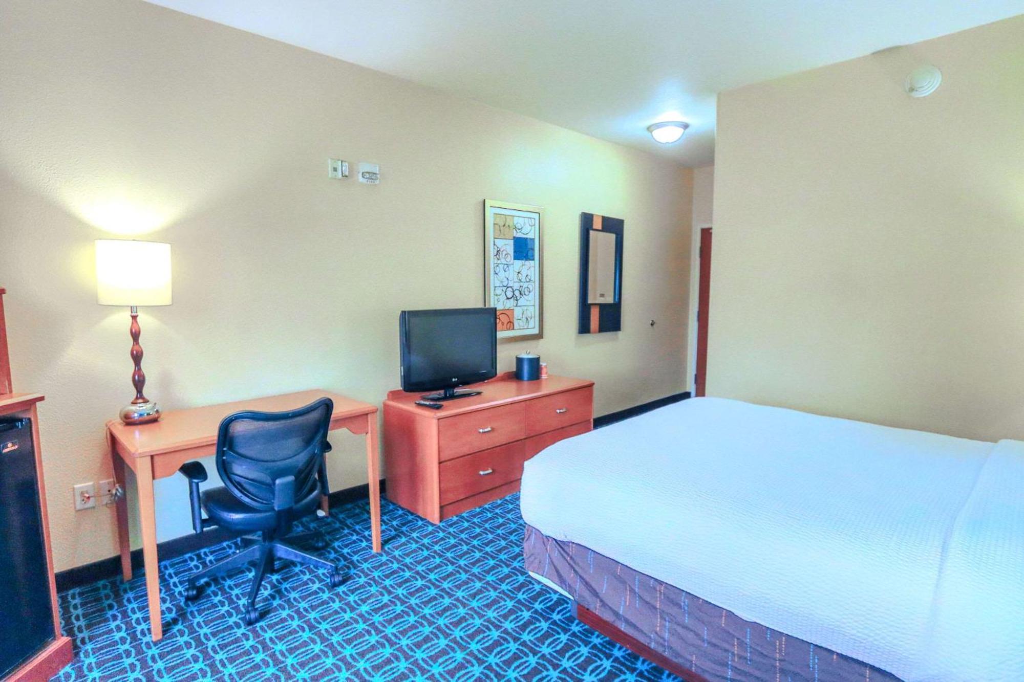 Comfort Inn & Suites Westfield Exteriör bild