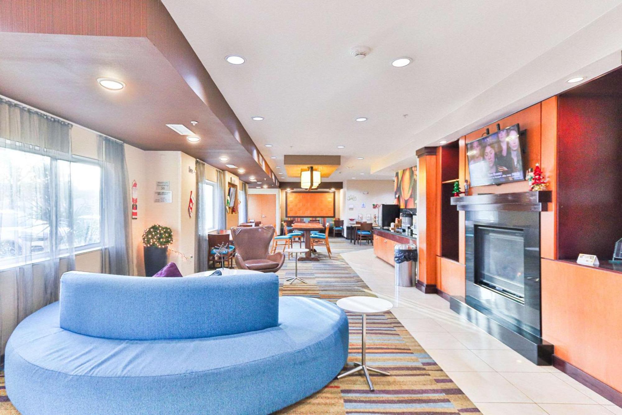 Comfort Inn & Suites Westfield Exteriör bild