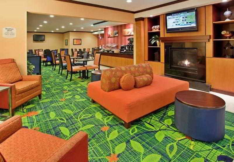 Comfort Inn & Suites Westfield Exteriör bild
