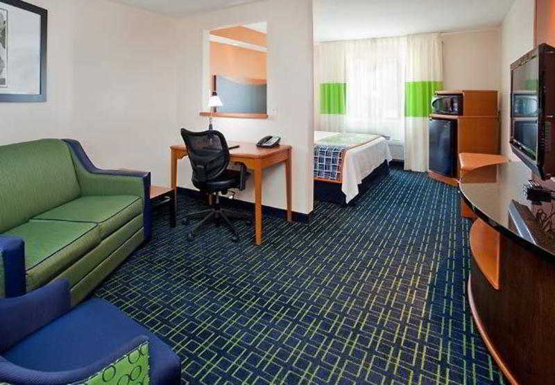Comfort Inn & Suites Westfield Exteriör bild